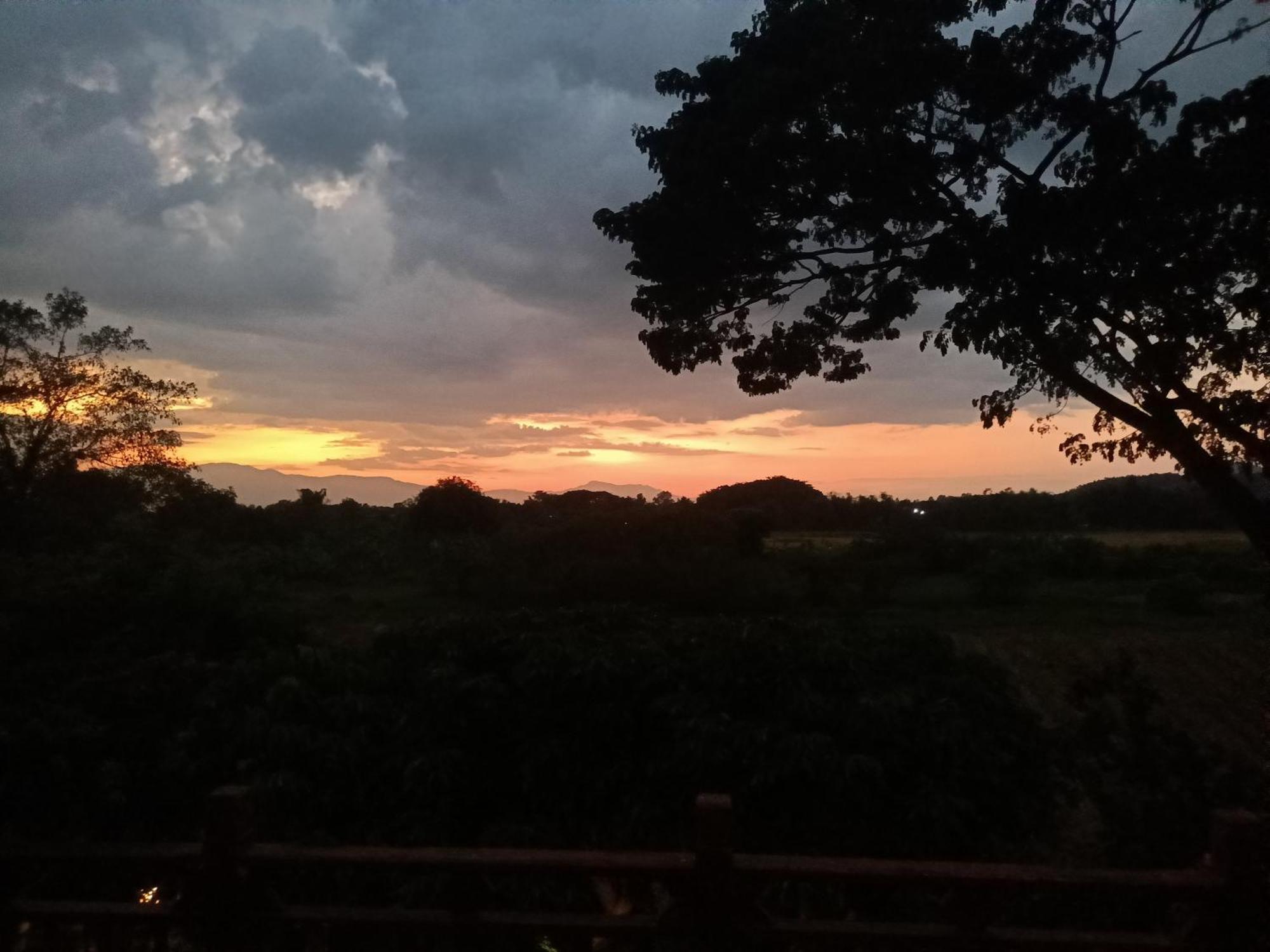 Villa Albizia, Chiang Mai Doi Saket Luaran gambar